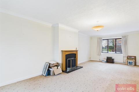 4 bedroom detached house for sale, Throxenby Lane, Scarborough