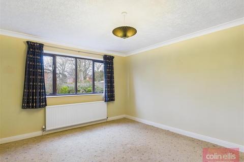 4 bedroom detached house for sale, Throxenby Lane, Scarborough
