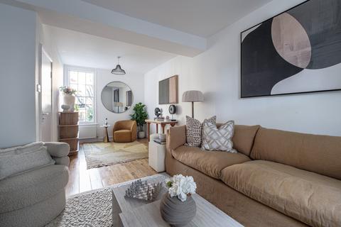 3 bedroom terraced house to rent, Batchelor Street, Barnsbury, Islington, London