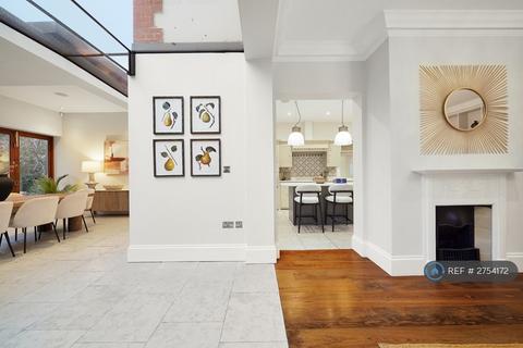 undefined, Murray Road, London, SW19