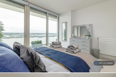 2 bedroom flat to rent, Liner House, London, E16