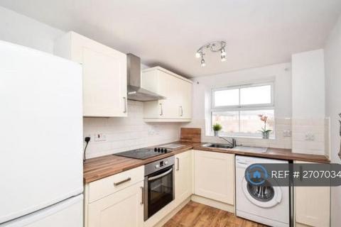 2 bedroom flat to rent, Drapers Fields, Coventry, CV1