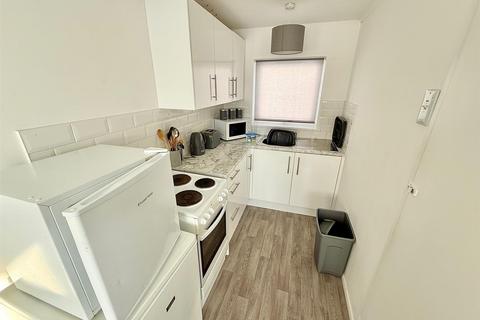 2 bedroom chalet for sale, Newport Road, Hemsby