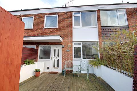 3 bedroom maisonette for sale, Fleet Road, Fleet GU51