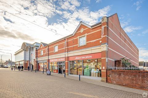 Retail property (high street) for sale, 6-10 Cole St Scunthorpe DN15 6QZ