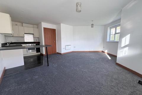 2 bedroom house share to rent, Kendal, Purfleet-on-Thames