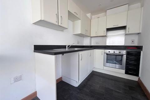 2 bedroom house share to rent, Kendal, Purfleet-on-Thames