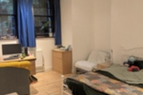 2 bedroom property to rent, Huntingdon Drive,, The Park, Nottingham, NG7