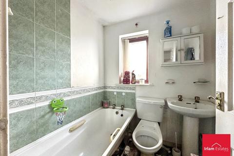 2 bedroom terraced house for sale, Magenta Avenue, Irlam, M44