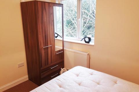 1 bedroom in a house share to rent, ROOM TO LET - Station Street, Ilkeston