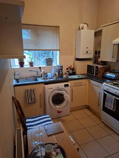 1 bedroom terraced house to rent, Norfolk Road, Ilford, Essex, IG3