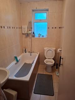 1 bedroom terraced house to rent, Norfolk Road, Ilford, Essex, IG3