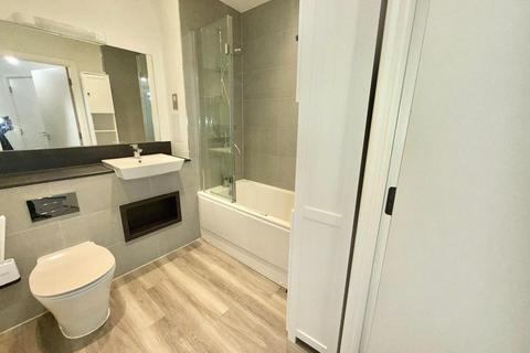 1 bedroom flat to rent, Catimor House, Cranton Avenue, Hayes