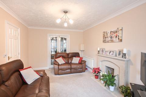 4 bedroom detached house for sale, Ford Close, Yaxley PE7