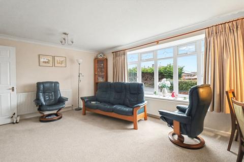 2 bedroom detached bungalow for sale, Morgan Road, Southampton SO30