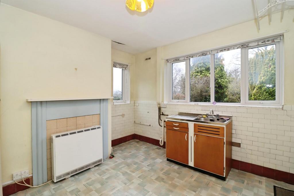 KITCHEN 02.jpg