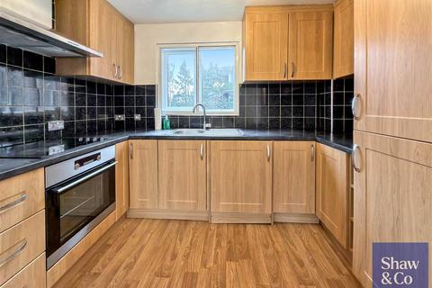 undefined, Raglan Close, Hounslow TW4