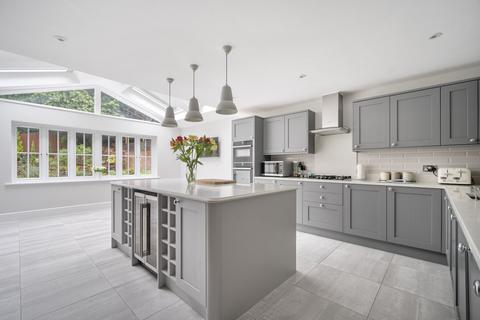 5 bedroom detached house for sale, Scotlands Drive, Haslemere, Surrey, GU27