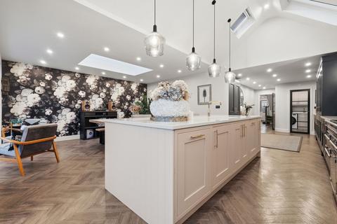 5 bedroom detached house for sale, Stock Road, Billericay, CM12