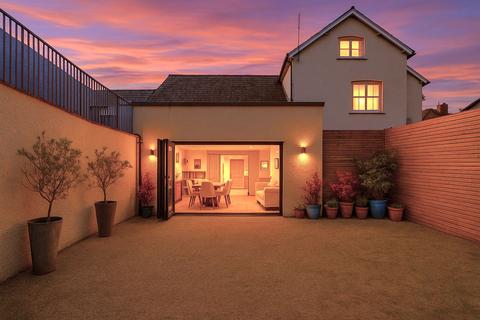4 bedroom terraced house for sale, Fore Street, Bradninch, EX5