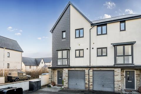 5 bedroom semi-detached house for sale, Runway Road, Plymouth PL6