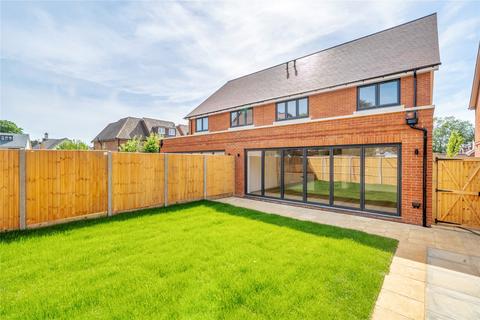 undefined, London Road, Hindhead GU26