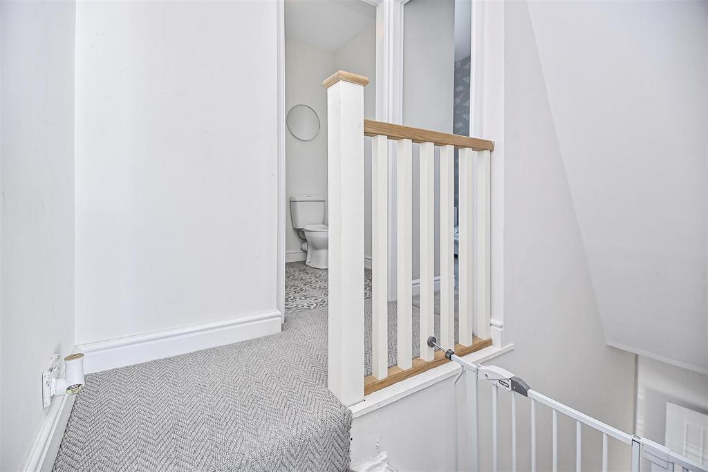 10 Wakefield Street Landing.jpg