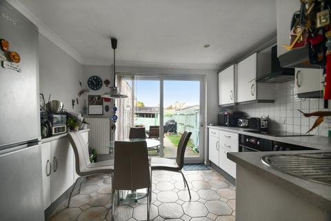 2 bedroom end of terrace house for sale, Hanway, Rainham, Gillingham, ME8