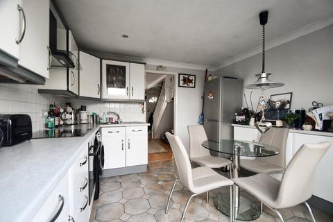 2 bedroom end of terrace house for sale, Hanway, Rainham, Gillingham, ME8