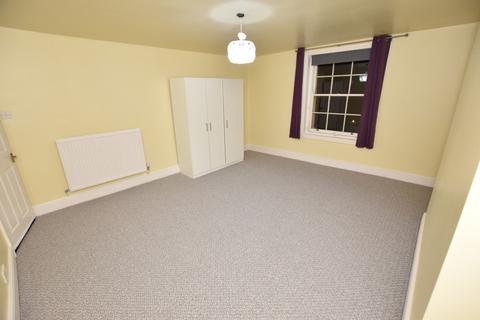 3 bedroom flat to rent, Chapel Place, Ramsgate, CT11