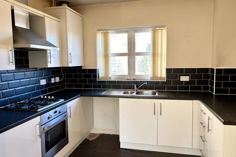 2 bedroom flat for sale, Laithe Hall Avenue, Spen Mill Grange, Cleckheaton, BD19
