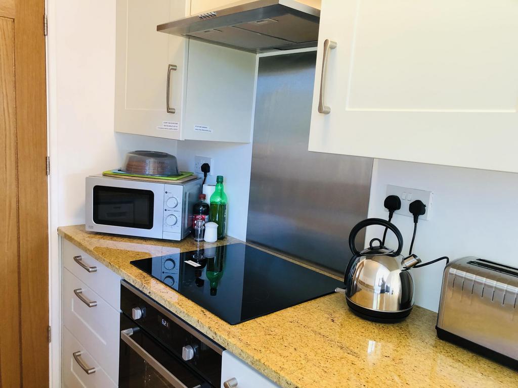 Aa apt 1 cooker