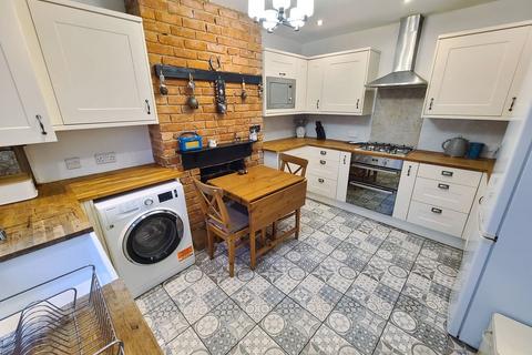 2 bedroom terraced house for sale, Downs Park Road, Eling, SO40