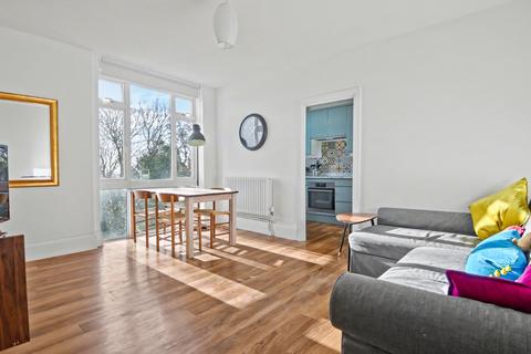 2 bedroom flat for sale, Make Peace Mansions,Makepeace Avenue, Highgate, London N6