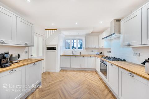 5 bedroom semi-detached house for sale, Manor Road, ST ALBANS