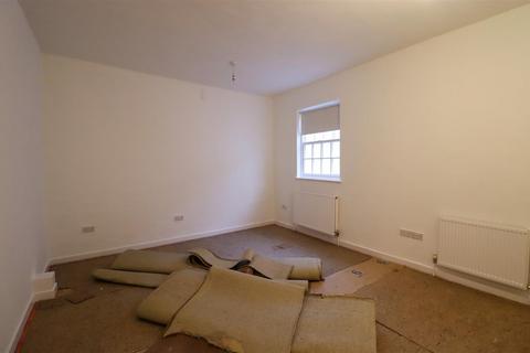 undefined, High Street Back, Ely CB7