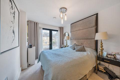 2 bedroom flat for sale, Archway Road, Highgate, London, N6