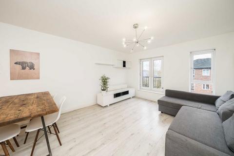 2 bedroom flat for sale, Monarch Mews, London SW16