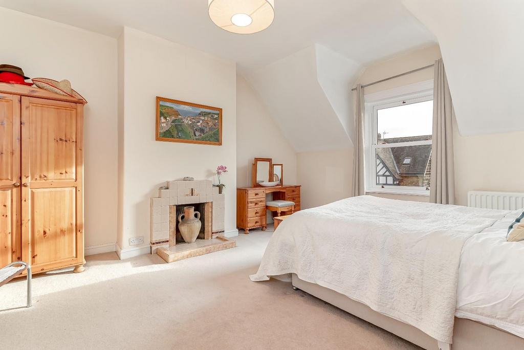 Bedroom 4 - Copy.jpg