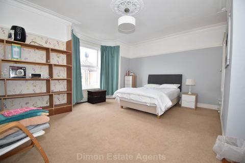 3 bedroom terraced house for sale, Elmhurst Road, Gosport