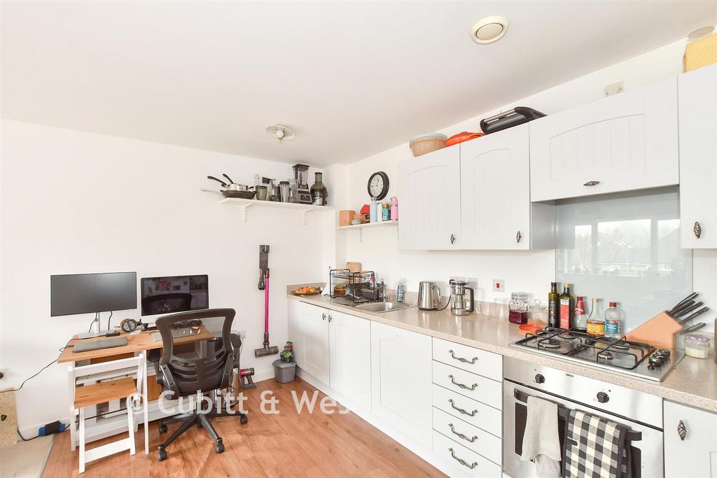 Kitchen/ Lounge