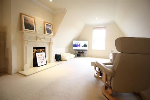 2 bedroom apartment to rent, Treetops, Reading RG4