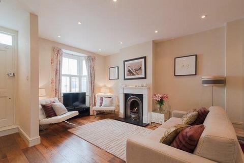 3 bedroom terraced house to rent, Westfields Avenue, Barnes