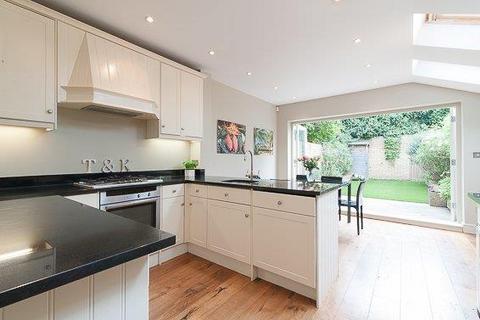 3 bedroom terraced house to rent, Westfields Avenue, Barnes