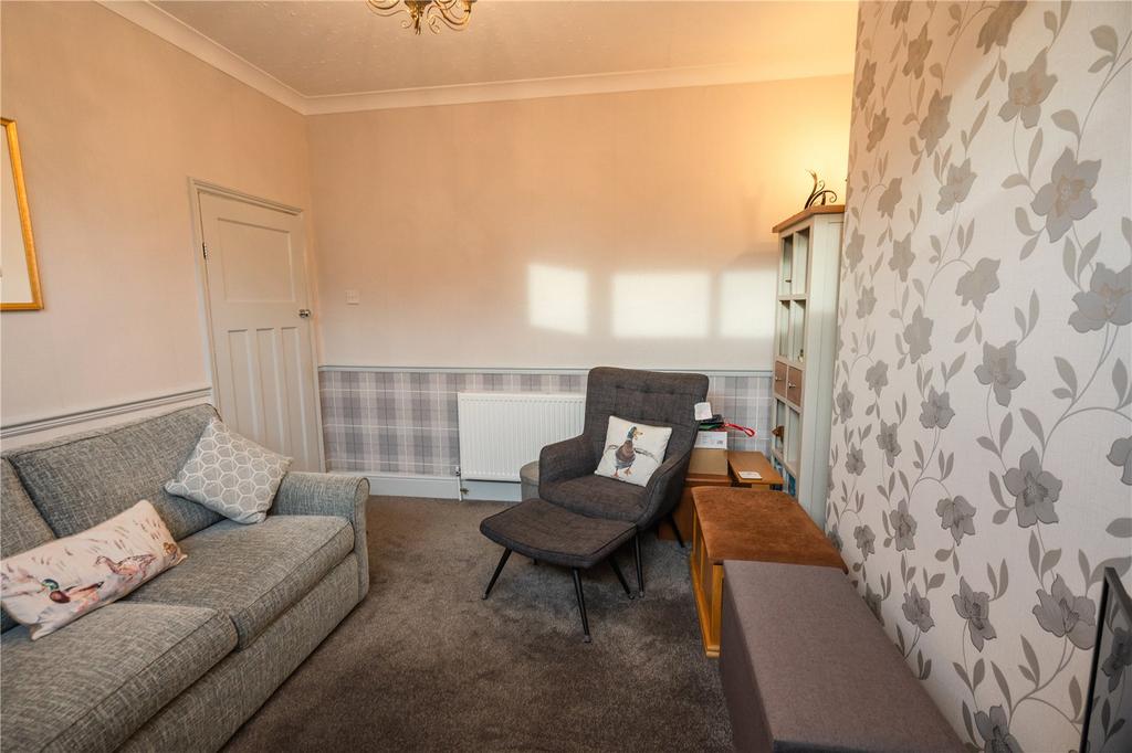 Living Room (2)