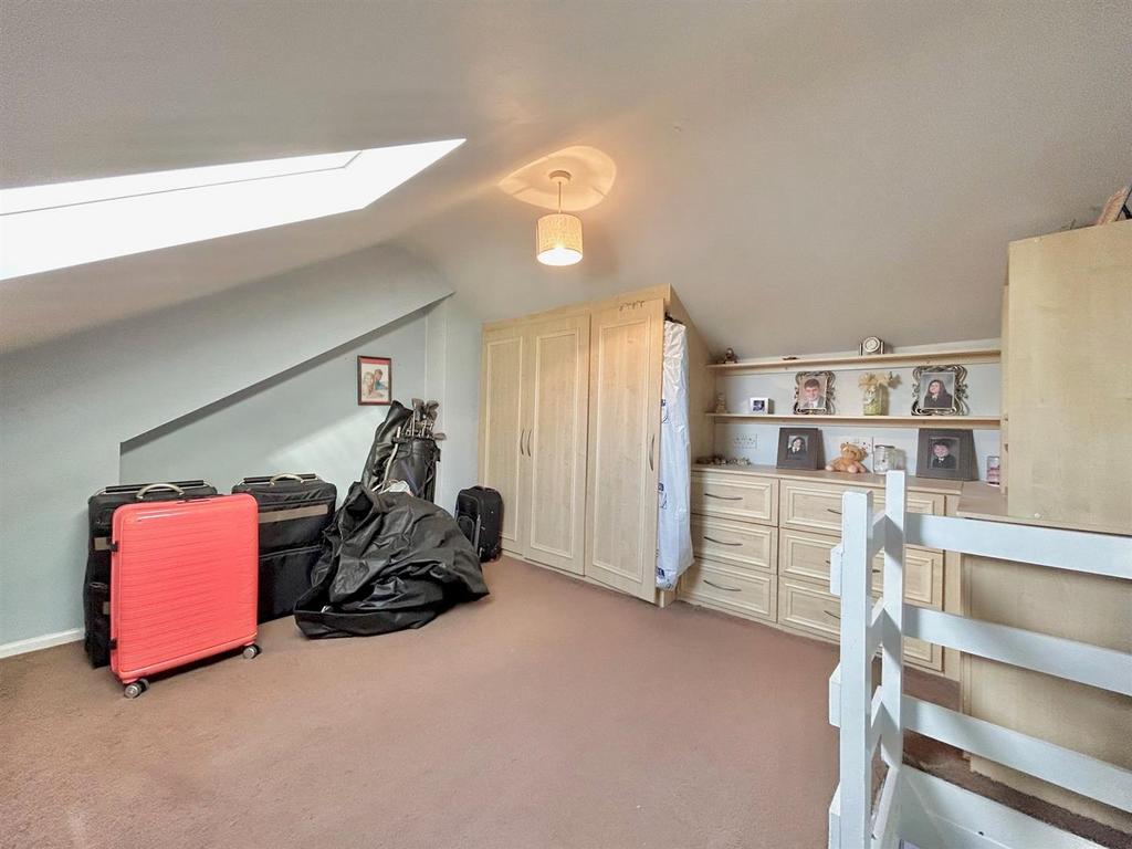 Bedroom 3.jpg