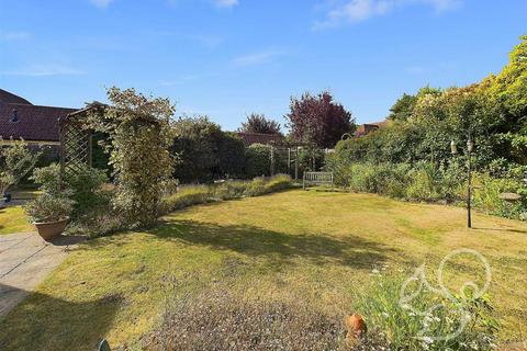 3 bedroom detached bungalow for sale, Seaview Avenue, West Mersea CO5