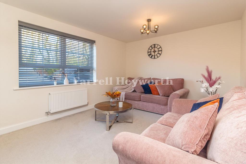 Lounge image 2