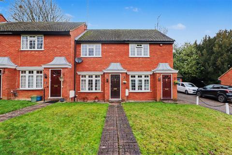 Athlone Close, Radlett