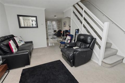 2 bedroom terraced house for sale, Athlone Close, Radlett